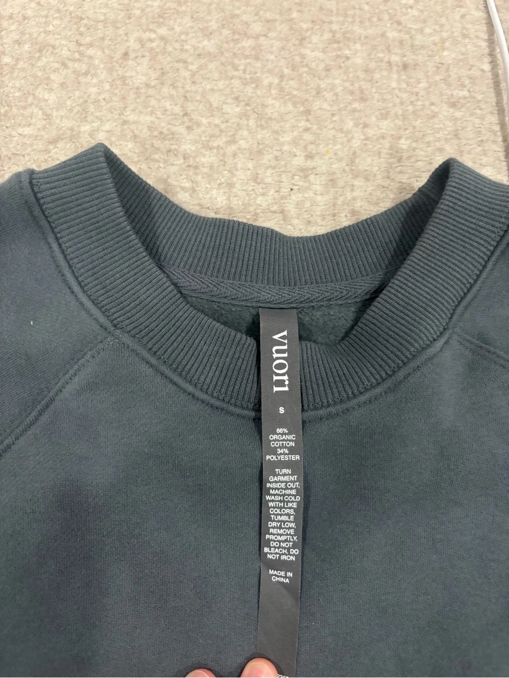 Vuori relaxed crewneck